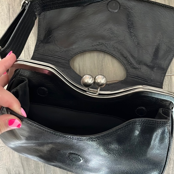 Charles David black leather purse - Picture 5 of 7